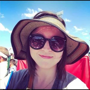 Meet your Posher, Amber